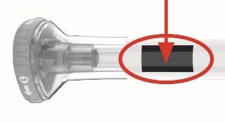 Siringa preriempita trasparente con stantuffo nero evidenziato da un cerchio rosso e freccia direzionale