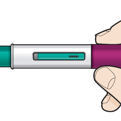 Mano che tiene una penna per insulina con indicatore di dose visibile e pulsante di rilascio premuto