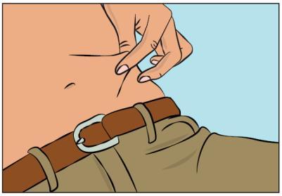 Mano che pizzica la pelle sull