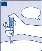 Mano che tiene un dispositivo blu per iniezione con ago rivolto verso il basso sopra la pelle chiara e una nuvoletta bianca