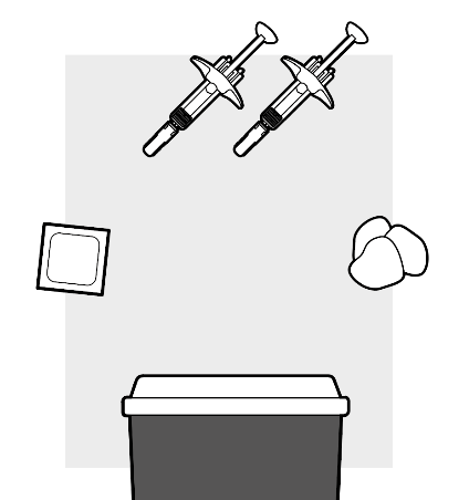 Due siringhe pre-riempite, un contenitore per oggetti appuntiti, una garza e un tampone di cotone su sfondo grigio chiaro