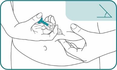 Mano che afferra una siringa pre-riempita pronta per l