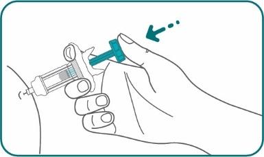 Mano che tiene una siringa preriempita con ago collegato e un tappo blu, freccia turchese indica la direzione di rotazione