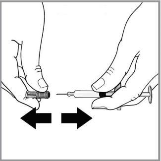 Mani che tengono un dispositivo medico con ago e due frecce nere che indicano la direzione di inserimento o rimozione