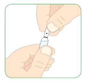 Mano che tiene una fiala di vetro trasparente con un cappuccio di gomma blu e un