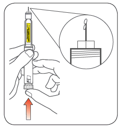 Penna iniettabile tenuta in mano con freccia rossa che indica la direzione verso l