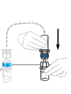 Mano che collega un adattatore blu a una fiala di vetro trasparente con una freccia nera che indica la direzione