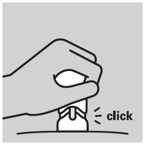 Mano che tiene un dispositivo autoiniettante premendo il pulsante con un suono "click" durante l