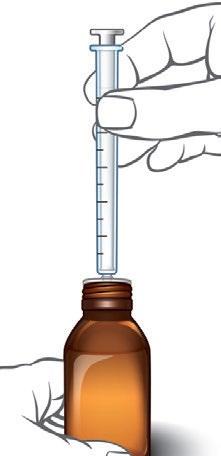 Mano che tiene una siringa trasparente sopra una fiala marrone ambrata per prelevare il farmaco liquido