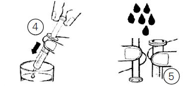 Siringa con ago che penetra in un tappo di gomma e gocce che cadono da un filtro collegato a un contenitore