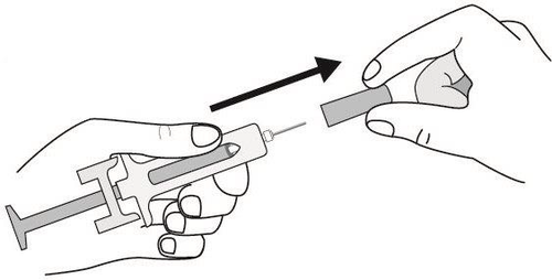 Mano che tiene una siringa preriempita e un ago, freccia che indica la direzione di inserimento dell