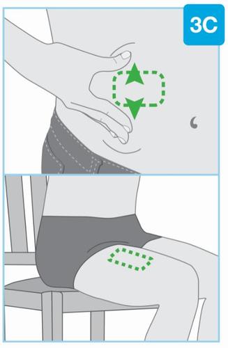 Mano che pizzica la pelle dell