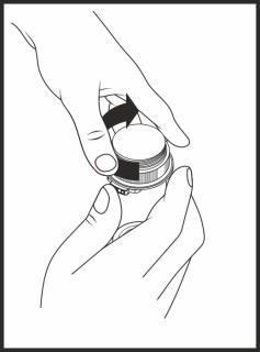 Mano che ruota un tappo bianco con una freccia nera che indica il senso orario di rotazione