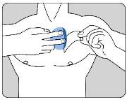 Hands pinching the skin of the abdomen with a blue area highlighted for injection